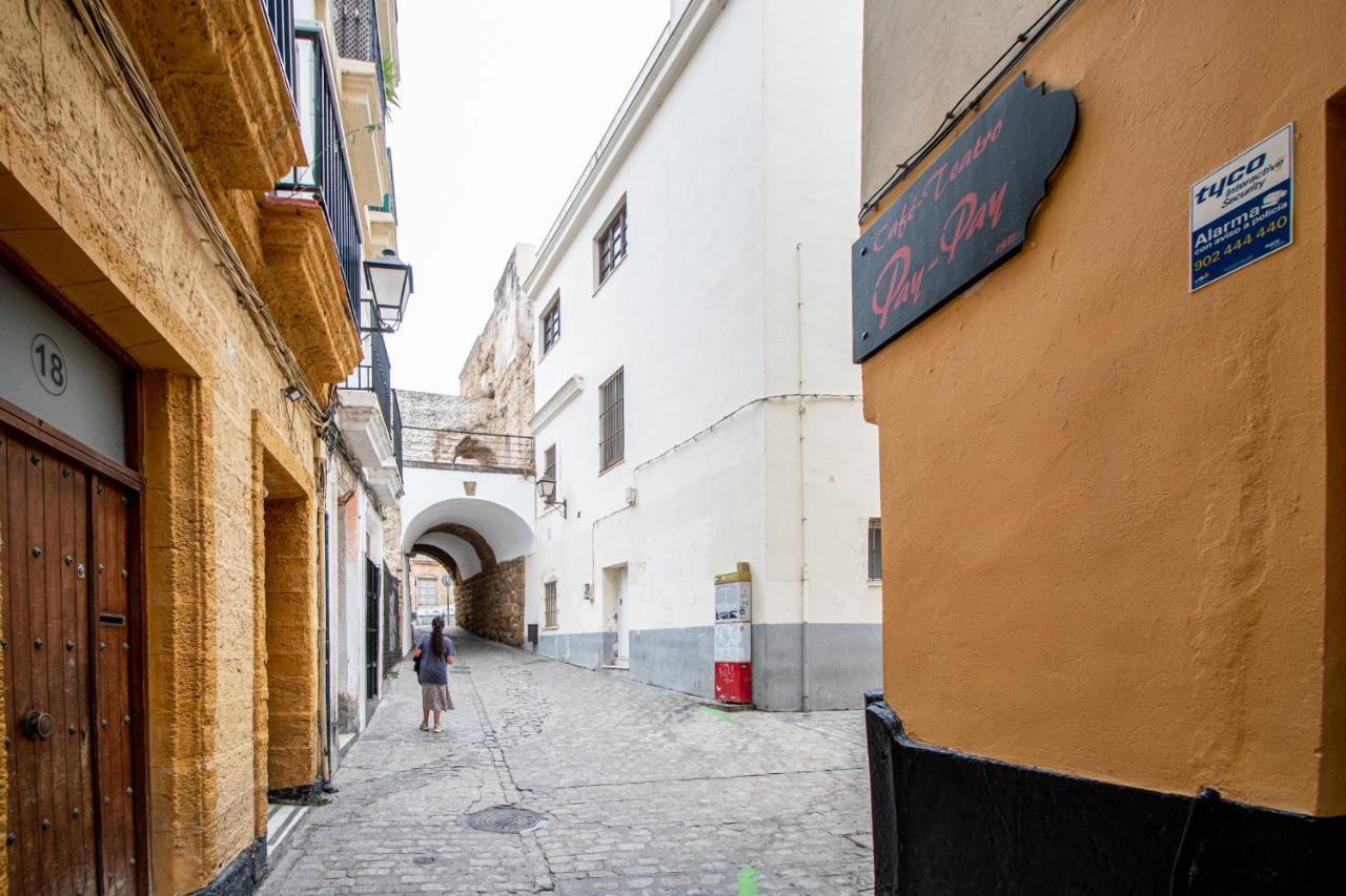 Apartamento Las Tres Llaves De Cádiz Exterior foto